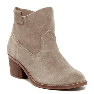 Carlos by Carlos Santana Leighton Booties